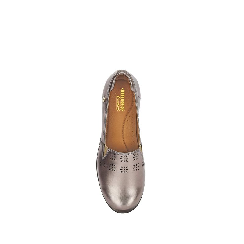 flat-andrea-mujer-63396
