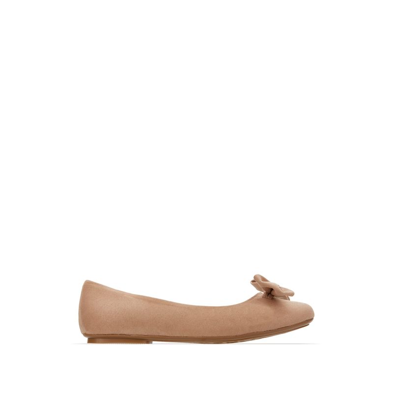 flat-andrea-mujer-482