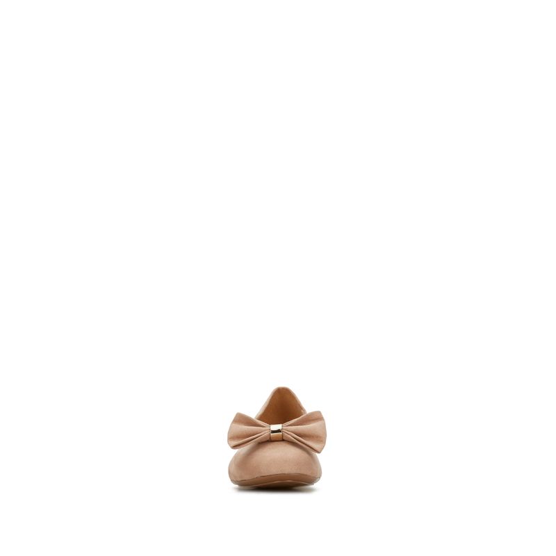 flat-andrea-mujer-482