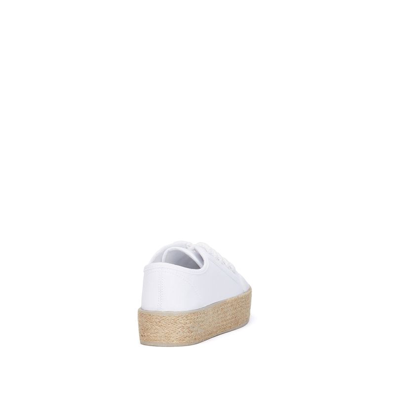flat-andrea-mujer-83047