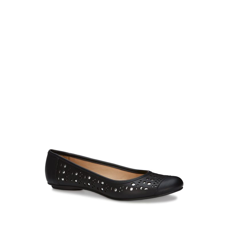flat-andrea-mujer-674