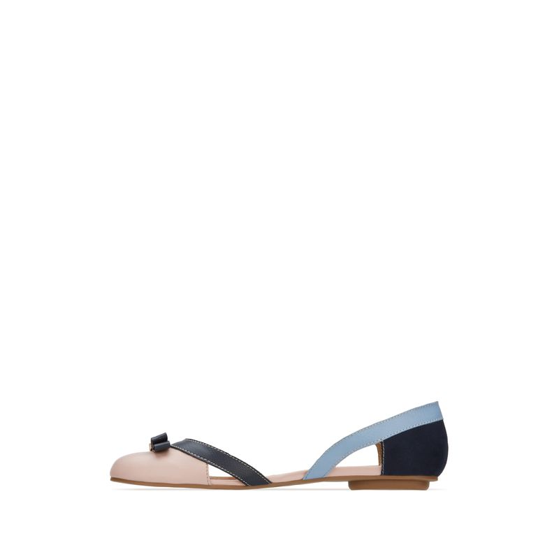 flat-andrea-mujer-853