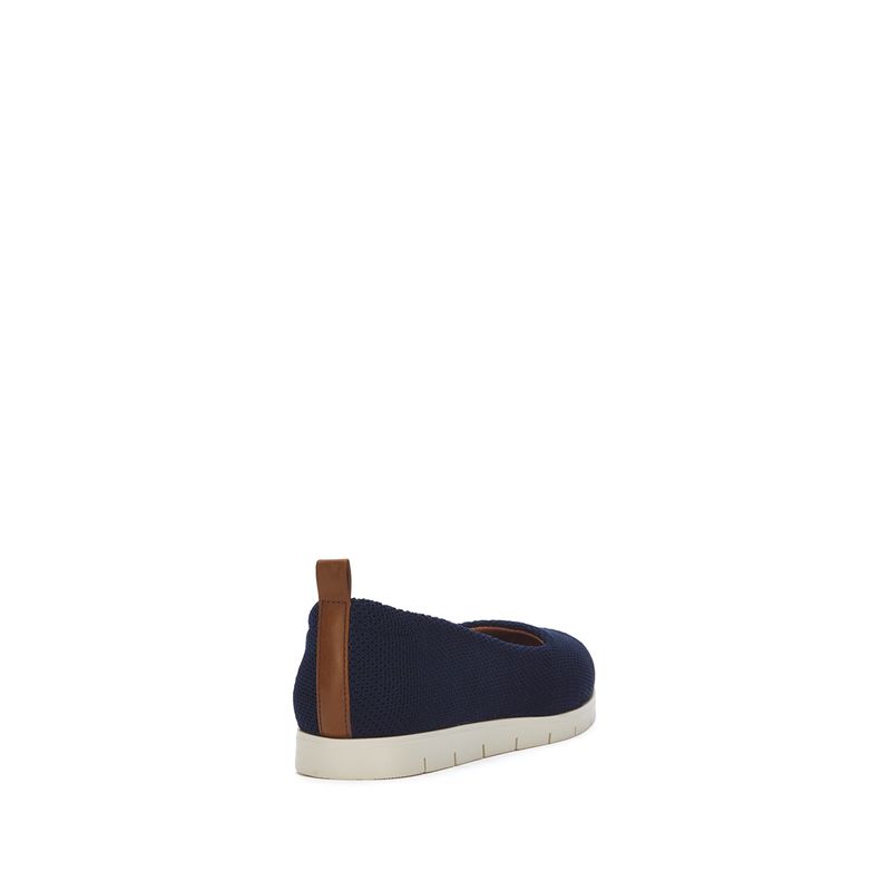 flat-andrea-mujer-89668