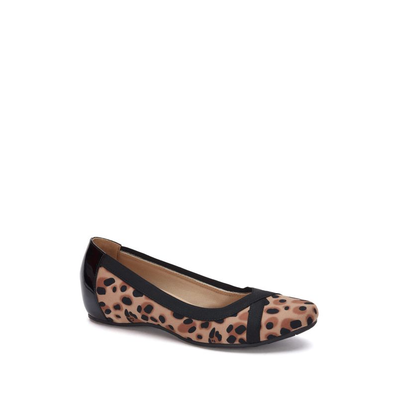 flat-andrea-mujer-89760