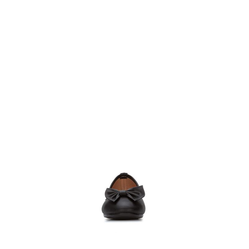 flat-andrea-mujer-653