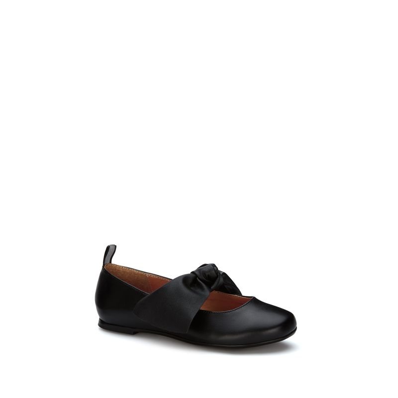flat-andrea-girls-nina-1559
