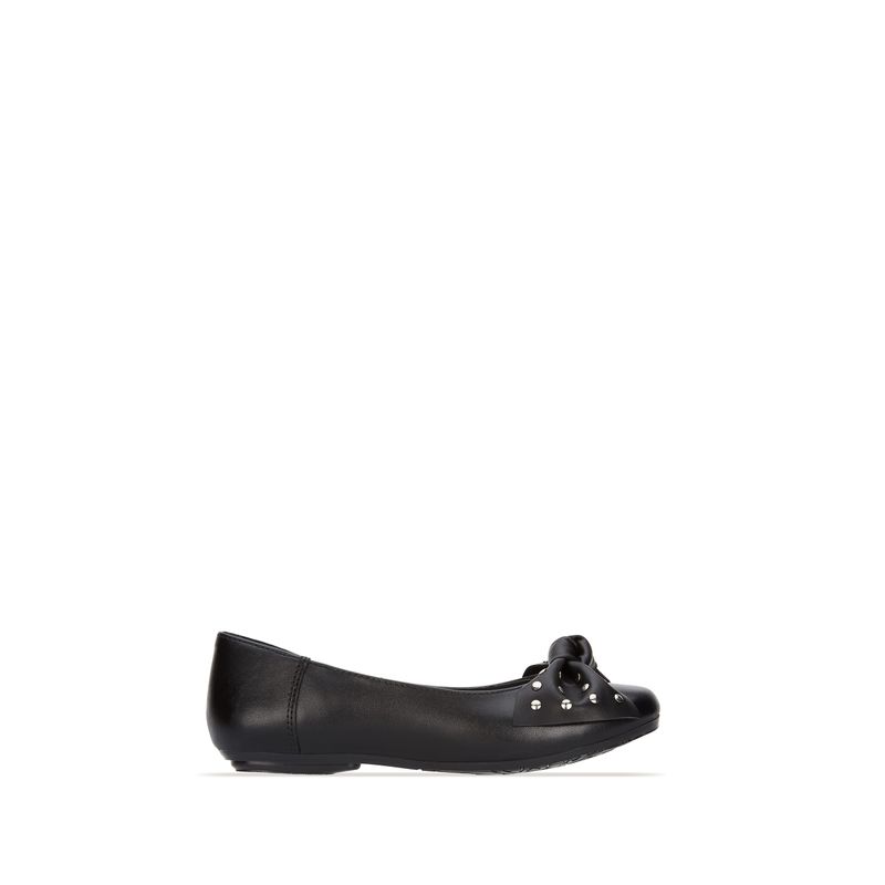 flat-andrea-girls-nina-7567