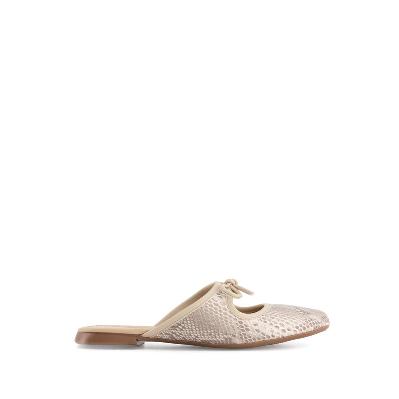 flat-andrea-mujer-89693