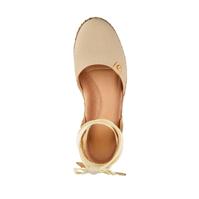 flat-andrea-mujer-65286