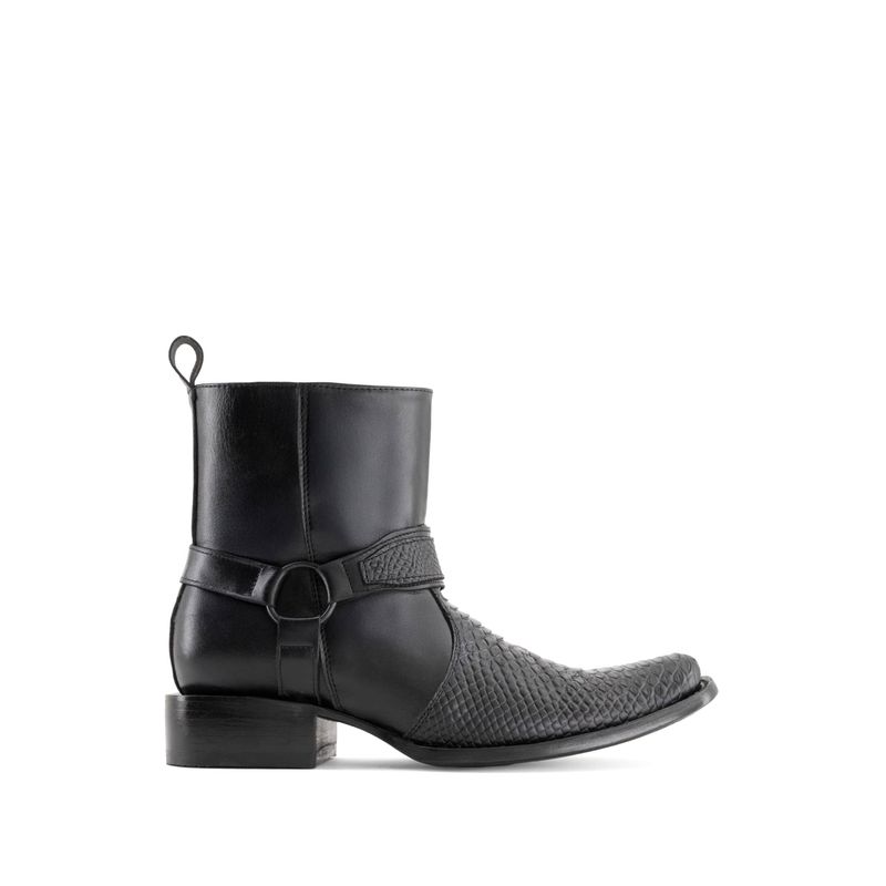 bota-forastero-hombre-95856